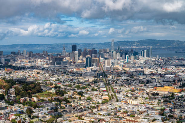 istock Downtown San Francisco urban skyline and cityscape 953023010