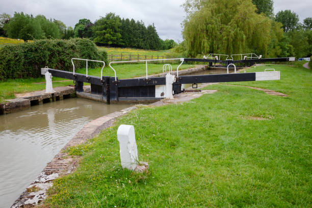 Seend Top Lock on Kennet and Avon Canal South West England UK Seend Top Lock on the Kennet and Avon canal near Melksham in Wiltshire, South West England UK sluice photos stock pictures, royalty-free photos & images