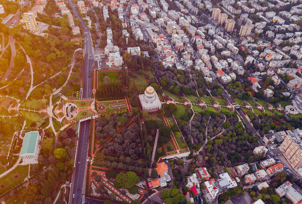 istock flyover of the gardens in Haifa 953088122