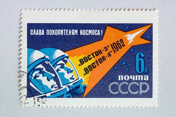 ilustrações de stock, clip art, desenhos animados e ícones de plano aproximado de post carimbo mostrando dois astronauts no espaço - postage stamp white background nobody color image