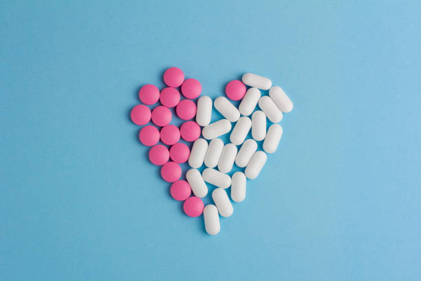 istock Heart of assorted pills 953236212