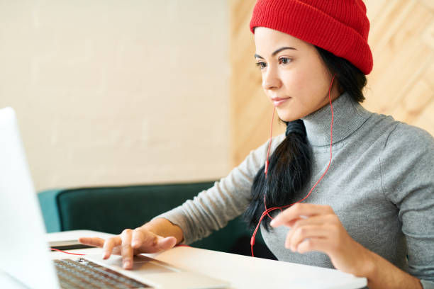 istock Young Woman Working in Cafe 953247170