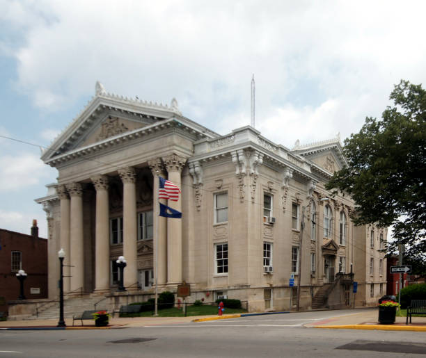 istock Shelby County Courthouse, Shelbyville, Kentucky 953251596