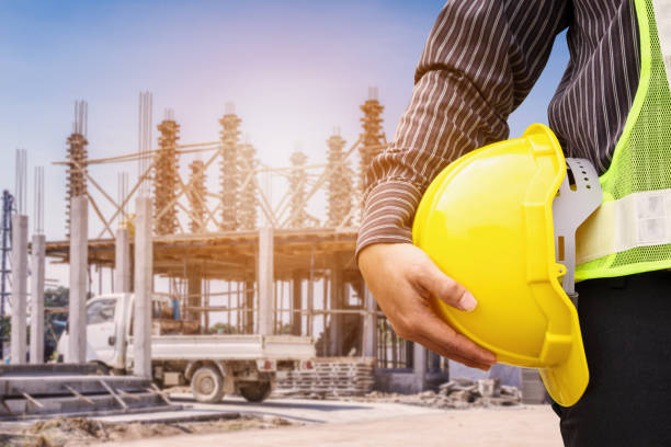 istock Asian business man construction engineer worker at house building site 953267498