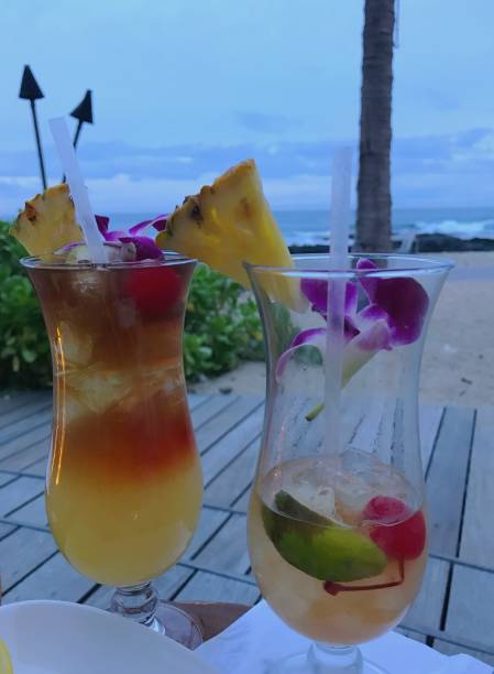 istock 1 Full & 1 Empty Mai Tai Cocktail 953268748