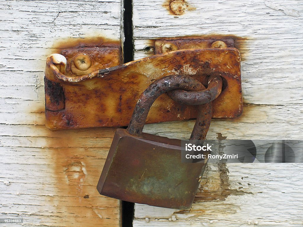 Porte avec serrure Rouille - Photo de Agent de sécurité libre de droits