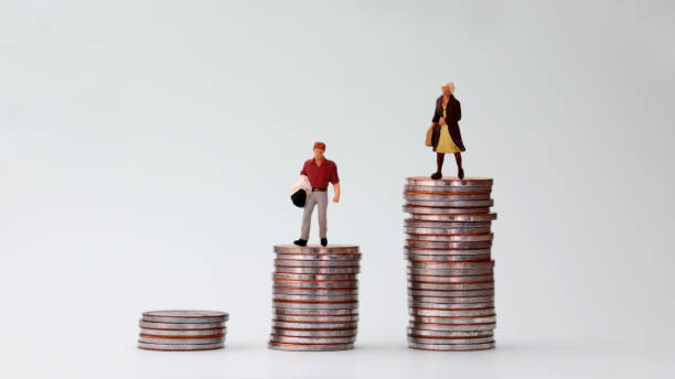 istock Wage and retirement fund planning concepts. 953442328