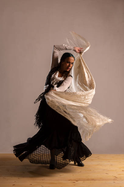 istock Spanish flamenco dancer in studio photoshoot 953469326