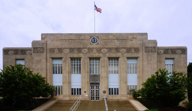istock CLAY COUNTY COURTHOUSE, Liberty,Missouri 953538190