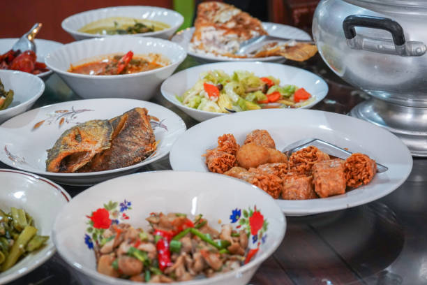 istock Many Thai dishes are placed on the table. 953596010