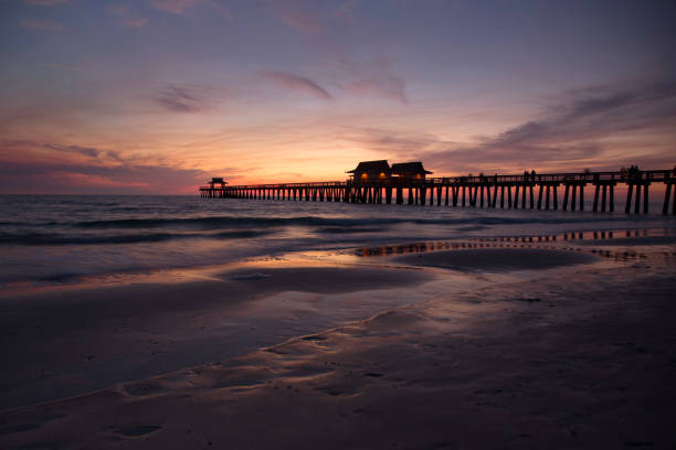 istock Naples Florida fishing pier sunset 953696138