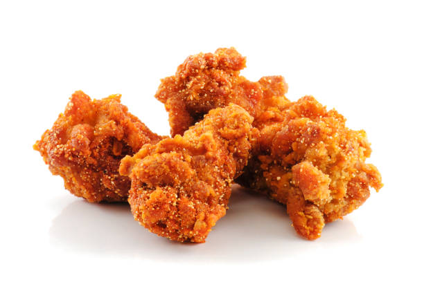 istock Spicy fried chicken isolated on white background 953722152