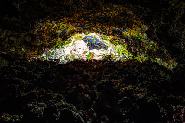 istock Lava Tube Cave, Lava Beds National Monument 953732774