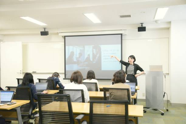 istock Young business woman giving a presentation 953747372