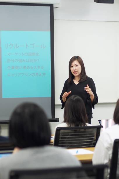 istock Young business woman giving a presentation 953747504