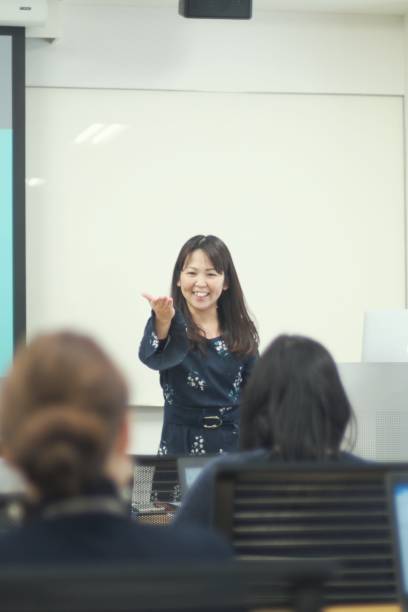 istock Young business woman giving a presentation 953747538