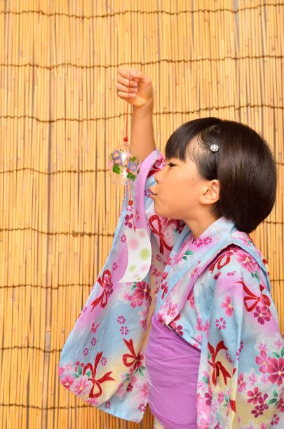 istock Japanese clothes girl 953753936