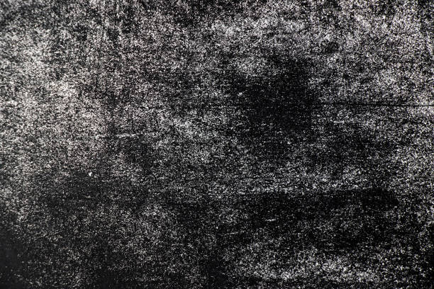 белый мел текстуры всплеск на фоне доски - black pencil flash стоковые фото и изображения