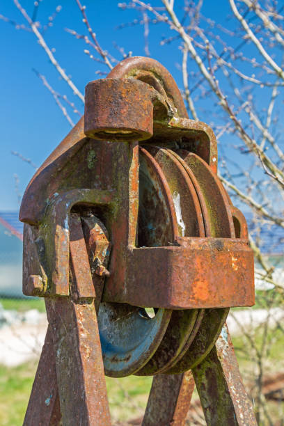 istock Old rusted excavator bucket 953828586