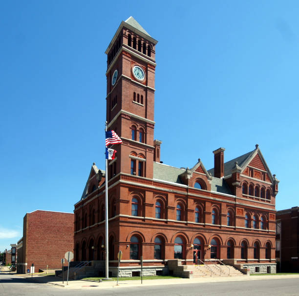 istock LEE COUNTY COURTHOUSE, Keokuk, Iowa 953838350