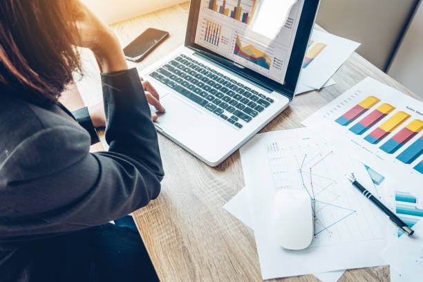 istock Business women thinking Ideas for working together at office desk. teamwork workplace strategy Concept. 953889122