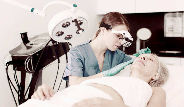 istock Beautician consulting senior lady 953906720