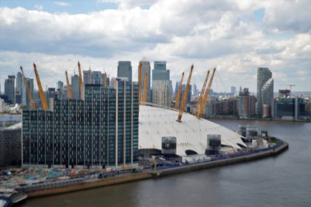 istock Emirates Cable and MBNA Thames Clipper Boat 953915400