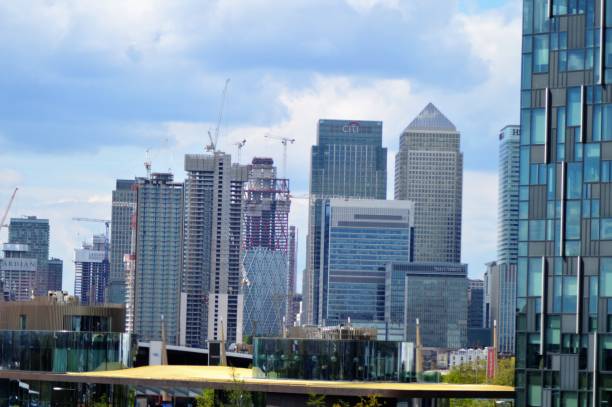 istock Emirates Cable and MBNA Thames Clipper Boat 953916096