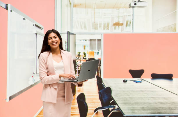 istock Businesswoman at the office using the laptop at work 953941404