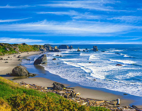 refreshing seaside outing; feeling refreshed; escape to, sea stacks, Oregon coastline overview