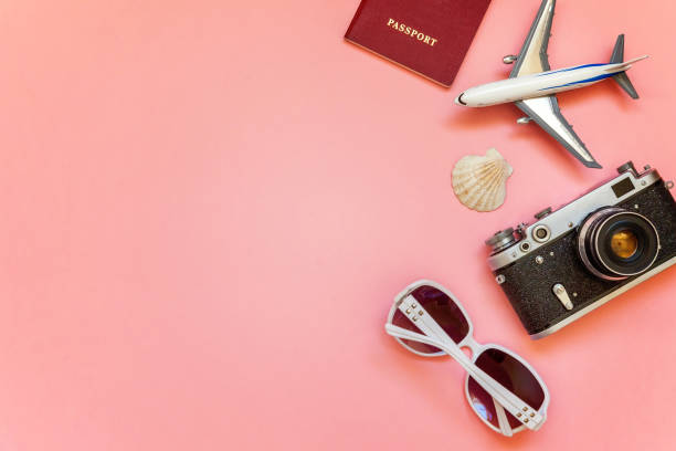 istock Concept of traveling on a pink background 953966454