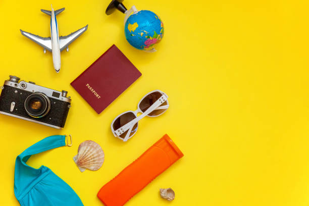 istock Concept of traveling on yellow background 953979414