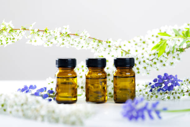 istock Aroma bottles and flowers 954006762