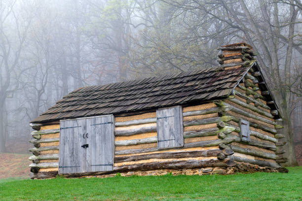 istock Soldier's cabin at Valley Forge National Historic Park 954023364