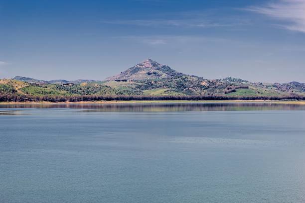 istock Lake of Pozzillo (Sicily) 954023636