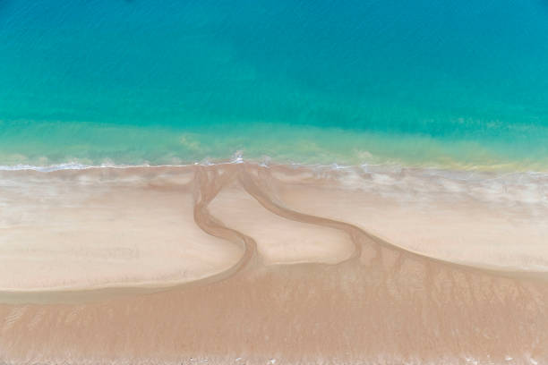 above cable beach western australia - cable imagens e fotografias de stock