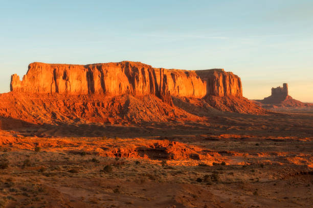 istock Sunrise at Sentinel Mesa in Monument Valley 954069518