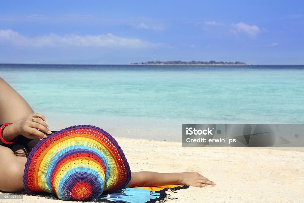 Vacanza in spiaggia - Foto stock royalty-free di Abbronzarsi