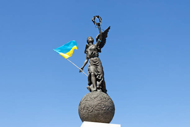 istock Ukraine Independence Monument in Kharkiv 954125960