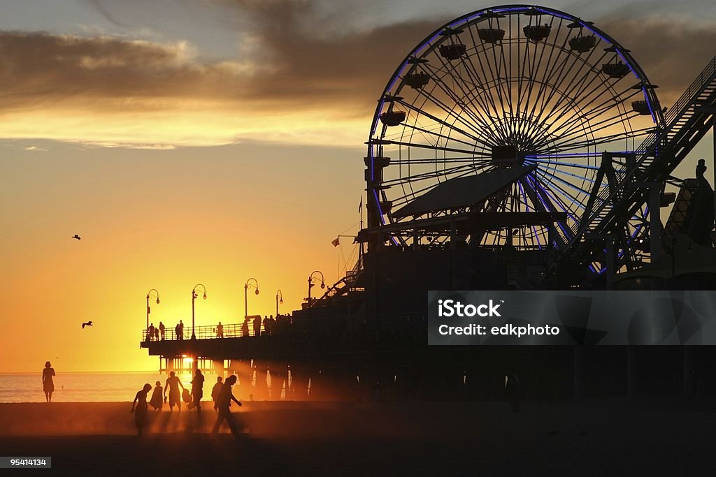 Final del día en el muelle - Foto de stock de Aire libre libre de derechos