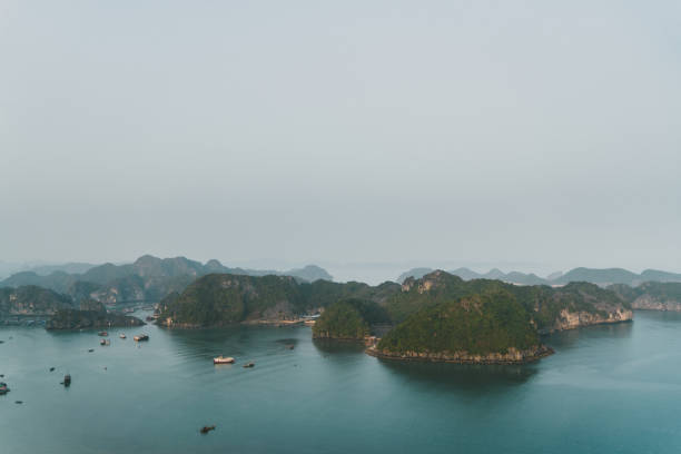 istock Scenic view of Halong Bay 954144922