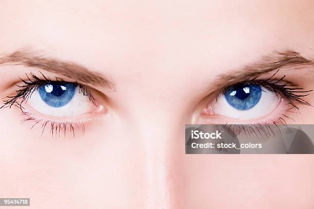 Błękitne Oczy - zdjęcia stockowe i więcej obrazów Dorosły - Dorosły, Elegancja, Fotografika