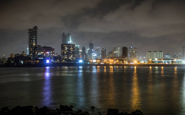 istock Mumbai city view from Haji ali Dargah 954165526
