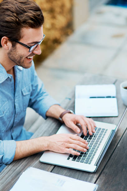 istock He's one busy blogger 954203440