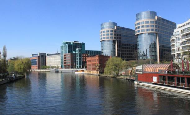 istock Berlin spree bank in Moabit 954211564