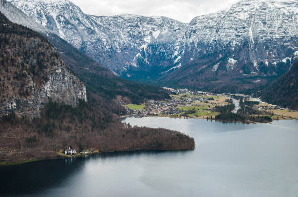 istock Stunning mountain view from the skywalk in Hallstatt. 954215758