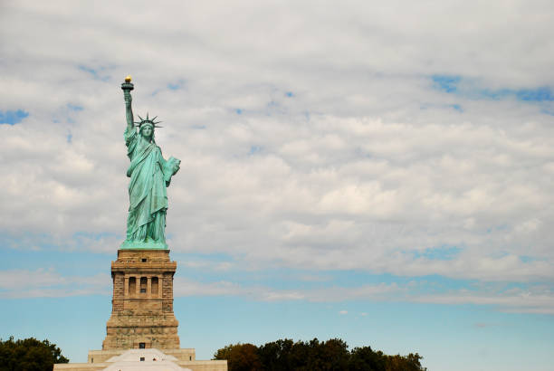 istock Statue of Liberty 954217028
