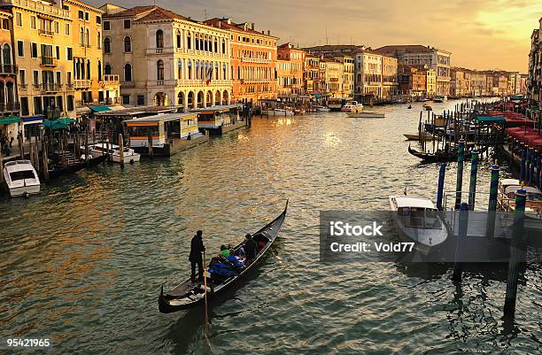 Venecia Canale Grande Foto de stock y más banco de imágenes de Agua - Agua, Aire libre, Anochecer