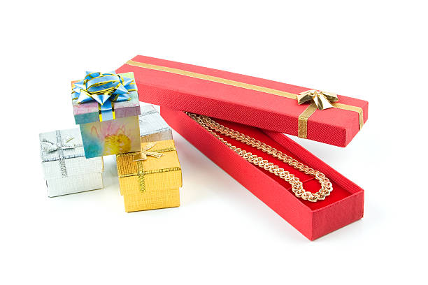 gold Halskette in red box – Foto