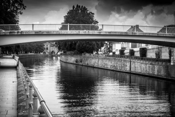 istock Bridge of the Holes 954227042